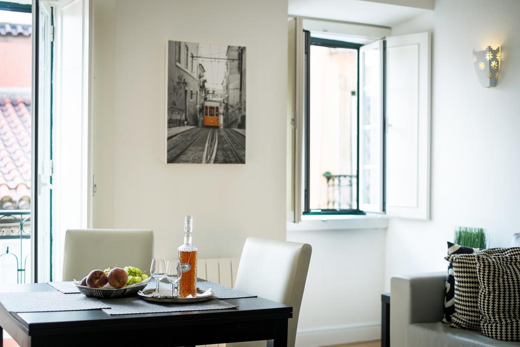 Downtown Apartments Bica Lisbon Exterior photo