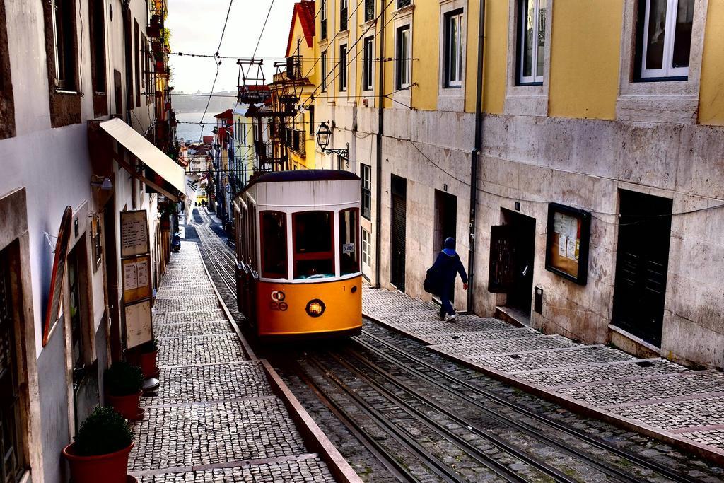 Downtown Apartments Bica Lisbon Exterior photo